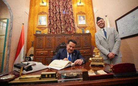 السوداني في قلب الموصل.. جولة بين التراث والمخطوطات النادرة داخل مؤسسة بيتنا الثقافية