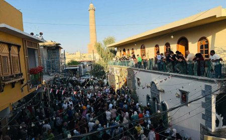 احتفالات تعم ازقة الجامع النوري الكبير في الموصل بعد اعماره وافتتاحه، مؤسسة بيتنا الثقافية قبلة المُهنئين
