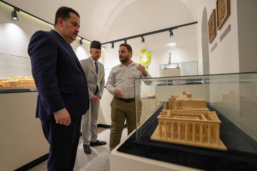 السوداني في قلب الموصل.. جولة بين التراث والمخطوطات النادرة داخل مؤسسة بيتنا الثقافية