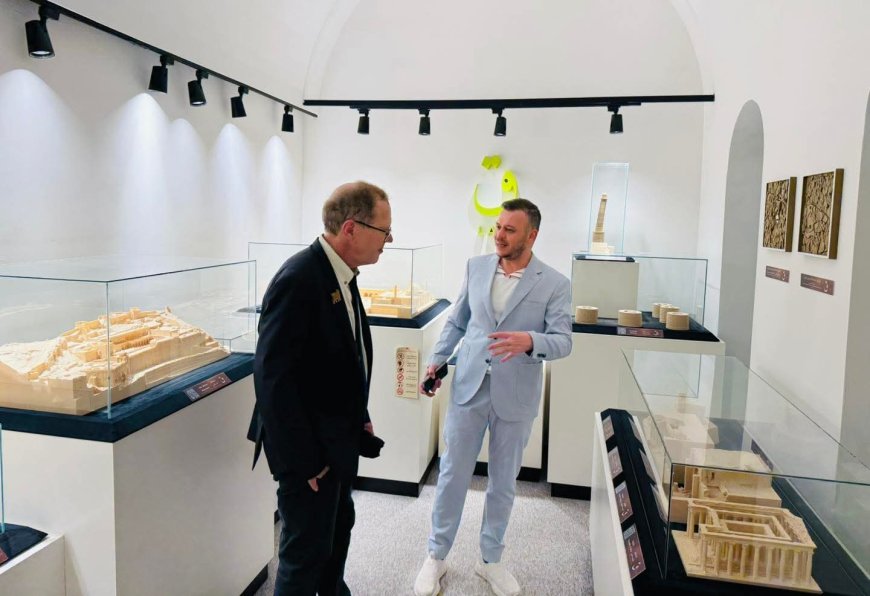 لدورها الفاعل بإحياء التراث الموصلي، القنصل الفرنسي الجديد يحط رحاله في مؤسسة بيتنا