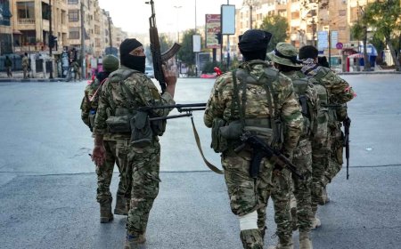 سوريا تمدد وقف إطلاق النار مع قسد 15 يوماً دعماً للعملية الأمريكية بإخلاء سجناء داعش